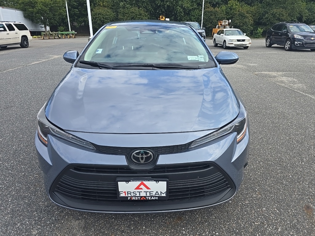 Used 2023 Toyota Corolla LE with VIN 5YFB4MDEXPP055596 for sale in Northfield, Minnesota