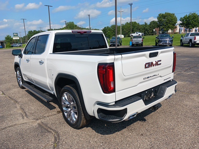 Used 2022 GMC Sierra 1500 Denali with VIN 1GTUUGET9NZ505538 for sale in Northfield, Minnesota
