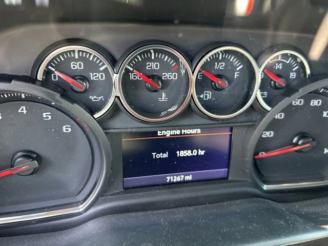 2022 Chevrolet Silverado 1500 LTZ photo 2