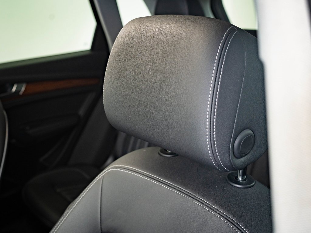 2022 Audi Q5 45 S line Premium photo 18