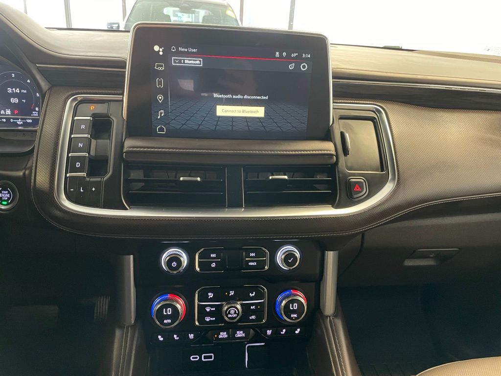 2023 Gmc Yukon XL SLT photo 24