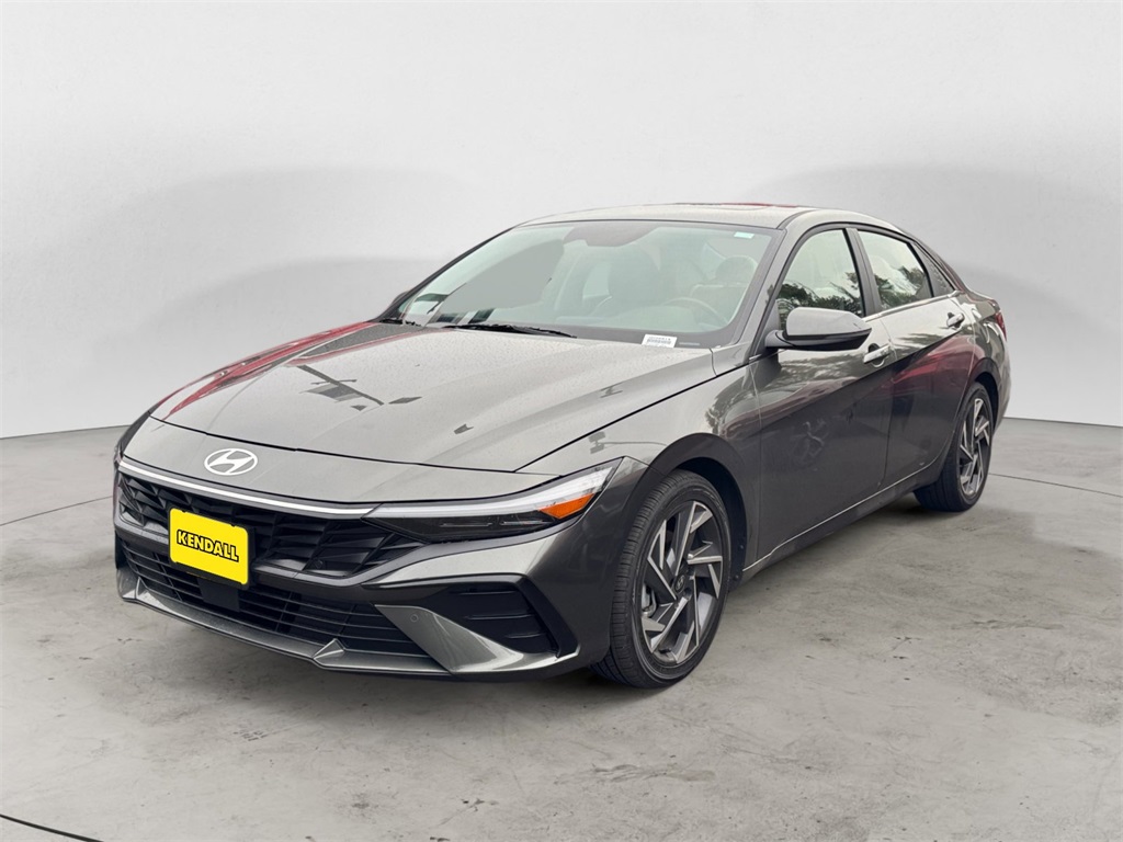 2024 Hyundai Elantra Limited's photo