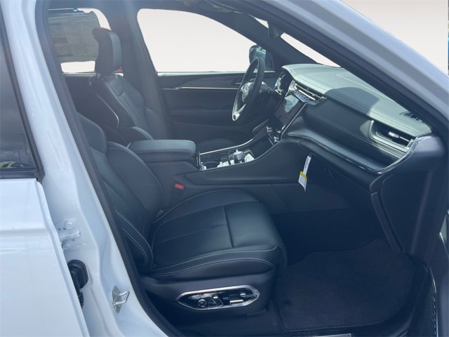 2024 Jeep Grand Cherokee Overland 4xe photo 15