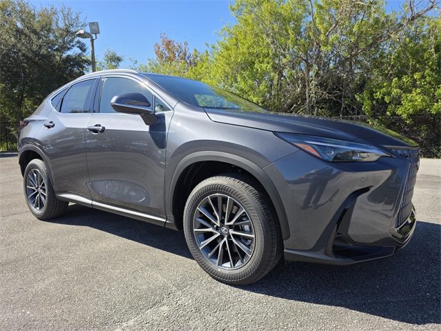 2026 Lexus NX 350's photo