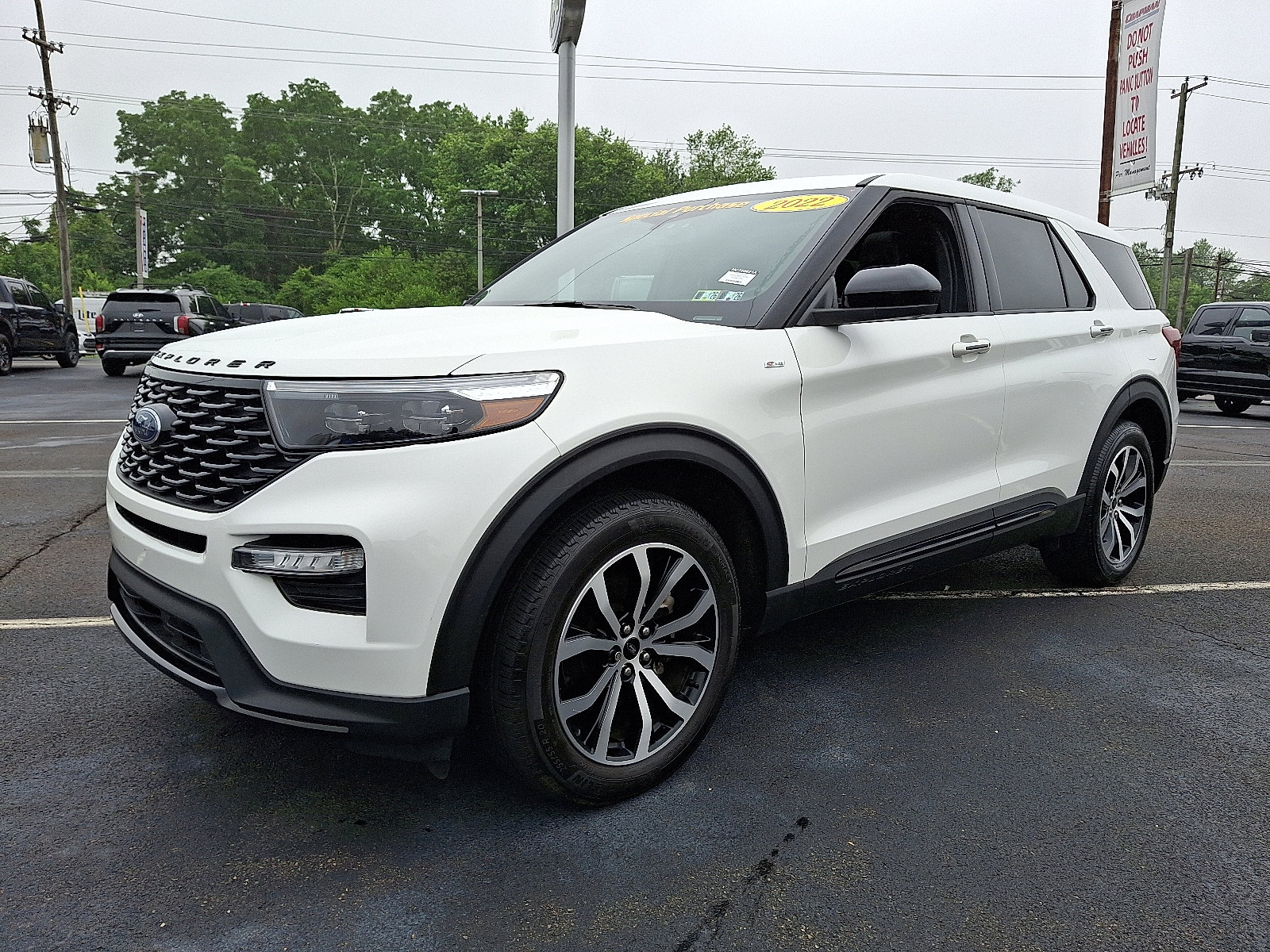 2022 Ford Explorer ST-Line photo 3