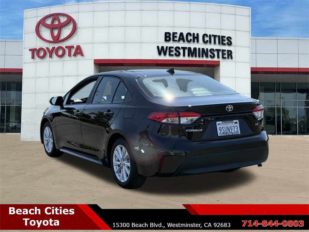 2025 Toyota Corolla LE photo 7