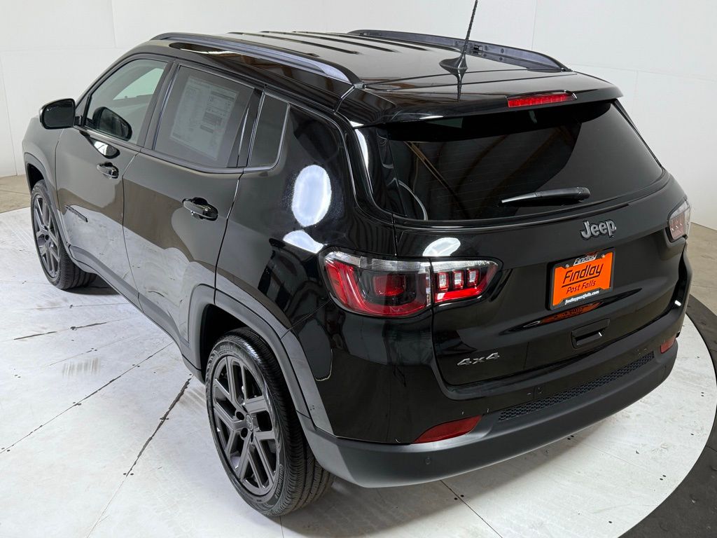 2026 Jeep Compass Limited photo 4