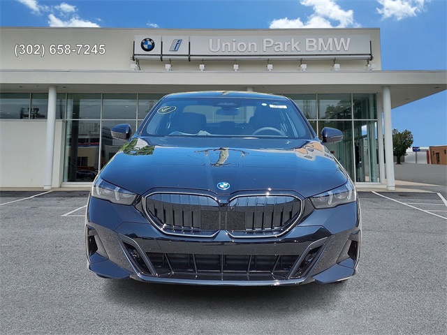 2026 Bmw 550e 550e xDrive photo 2