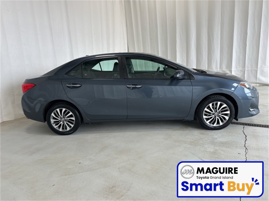 2019 Toyota Corolla L photo 2