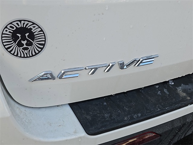 2025 Ford Explorer photo 4