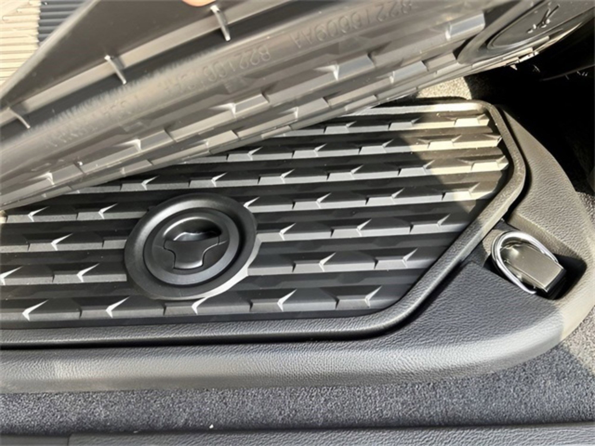 2025 Ram 1500 Laramie photo 19