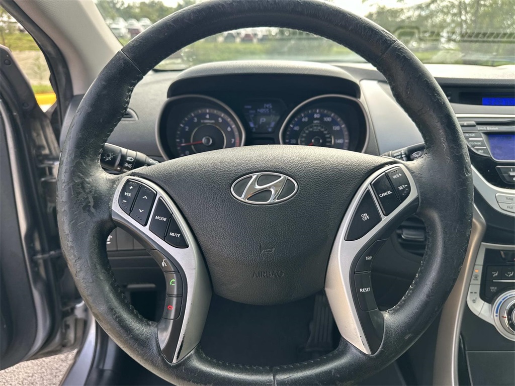 2011 Hyundai Elantra Limited photo 20