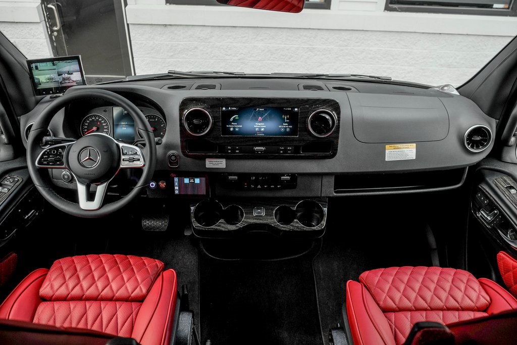 2024 Mercedes Benz Sprinter 3500 photo 21