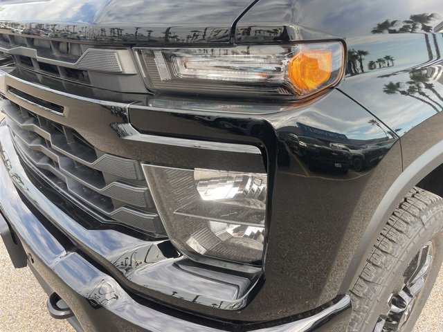 2026 Chevrolet Silverado 2500HD Custom photo 8