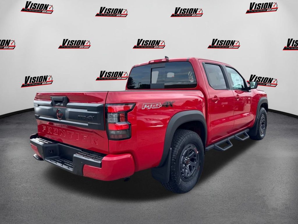 2025 Nissan Frontier PRO-4X photo 4