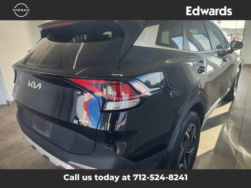 2024 Kia Sportage LX photo 8