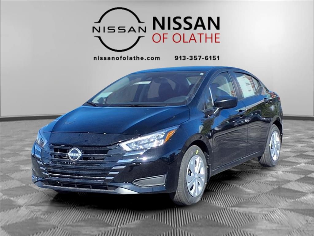2025 Nissan Versa Sedan S's photo