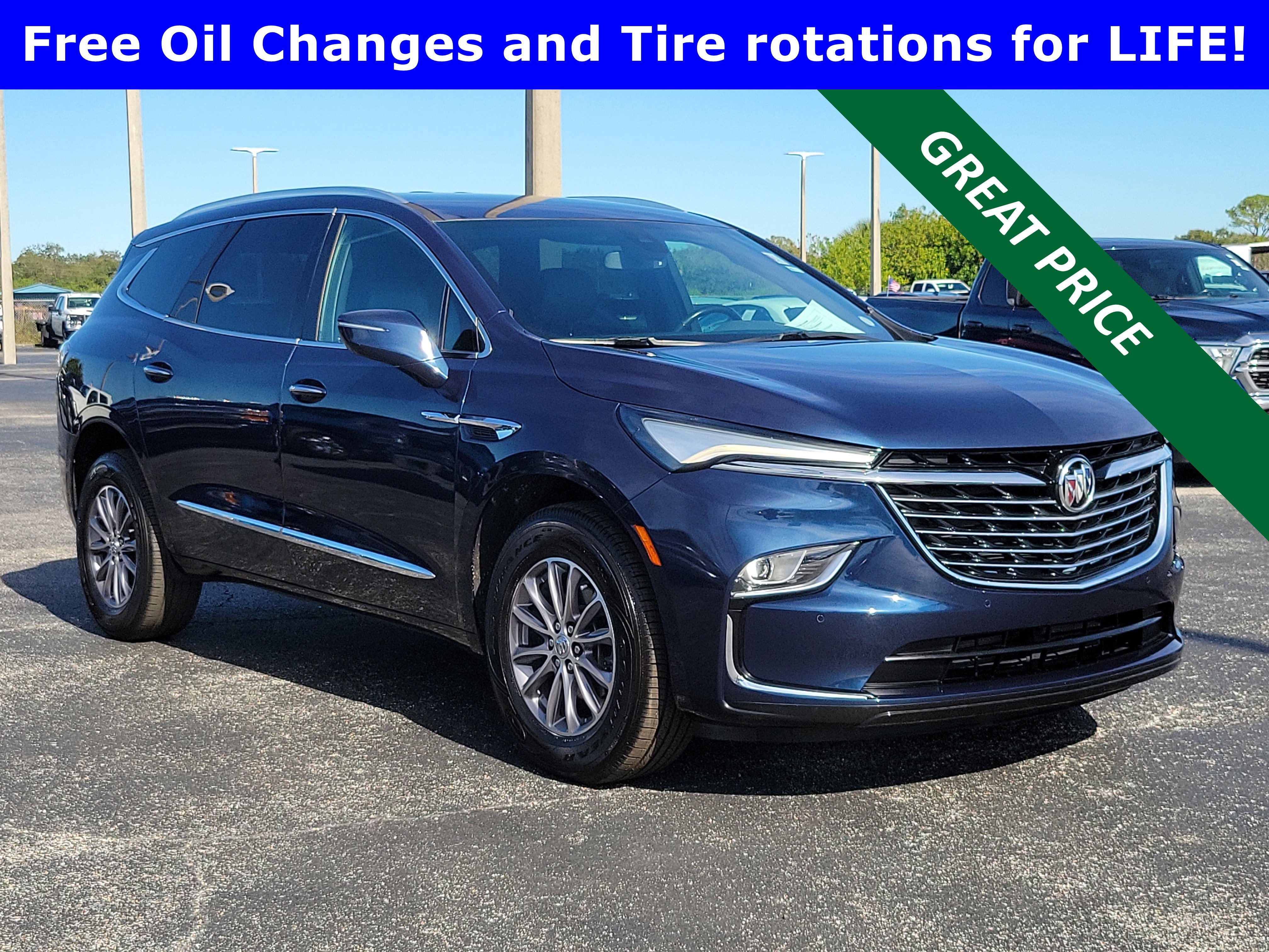 2023 Buick Enclave Essence's photo