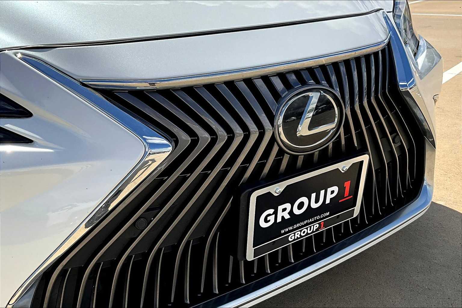 2020 Lexus ES 350 Luxury photo 26