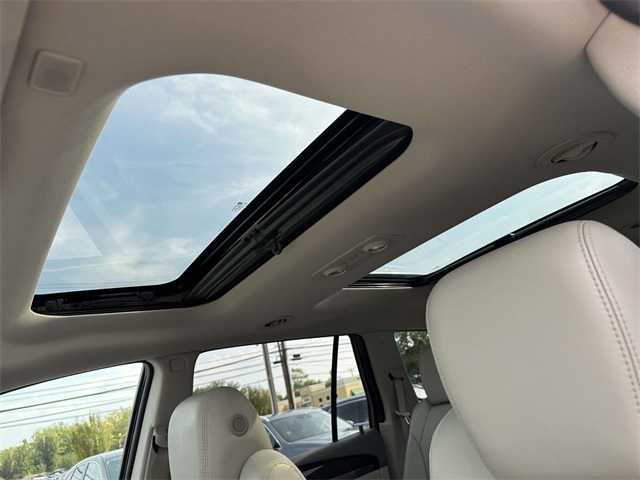 2017 Buick Enclave Premium photo 4