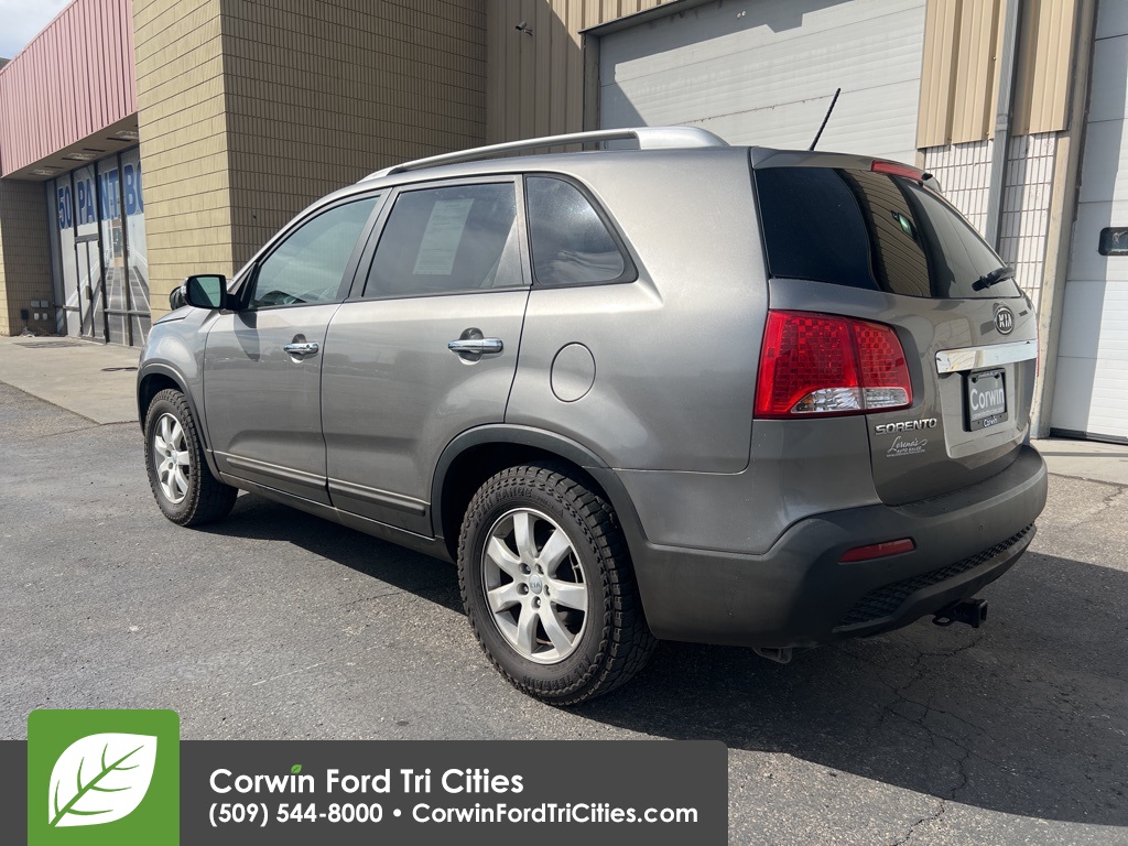 2013 Kia Sorento LX photo 4