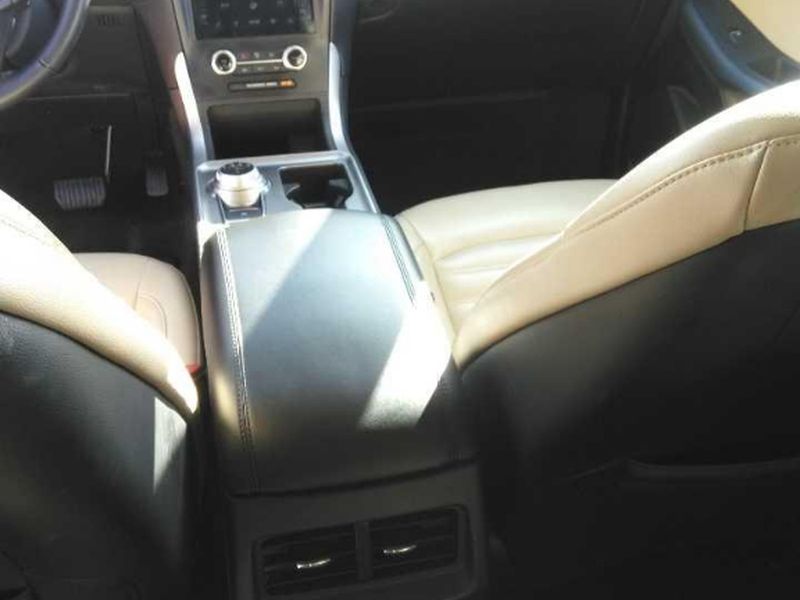 2024 Ford Edge SEL photo 4