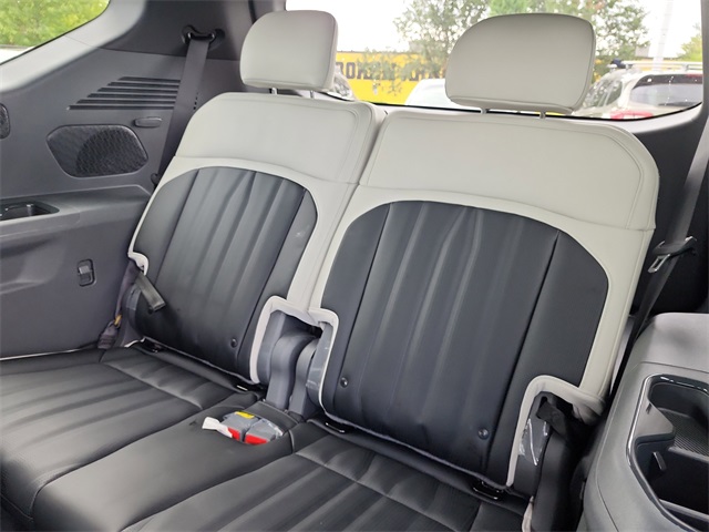 2026 Kia EV9 GT-Line photo 13