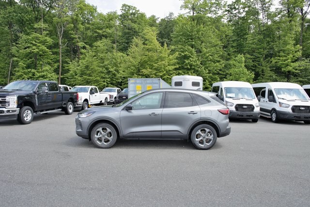 2025 Ford Escape ST-Line photo 3
