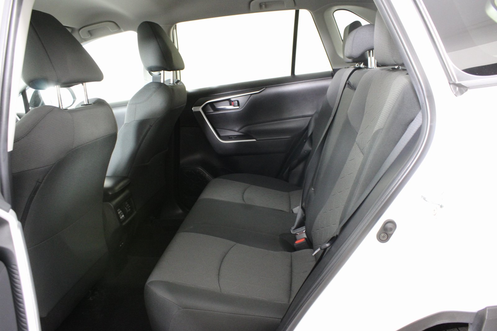 2022 Toyota RAV4 XLE photo 12