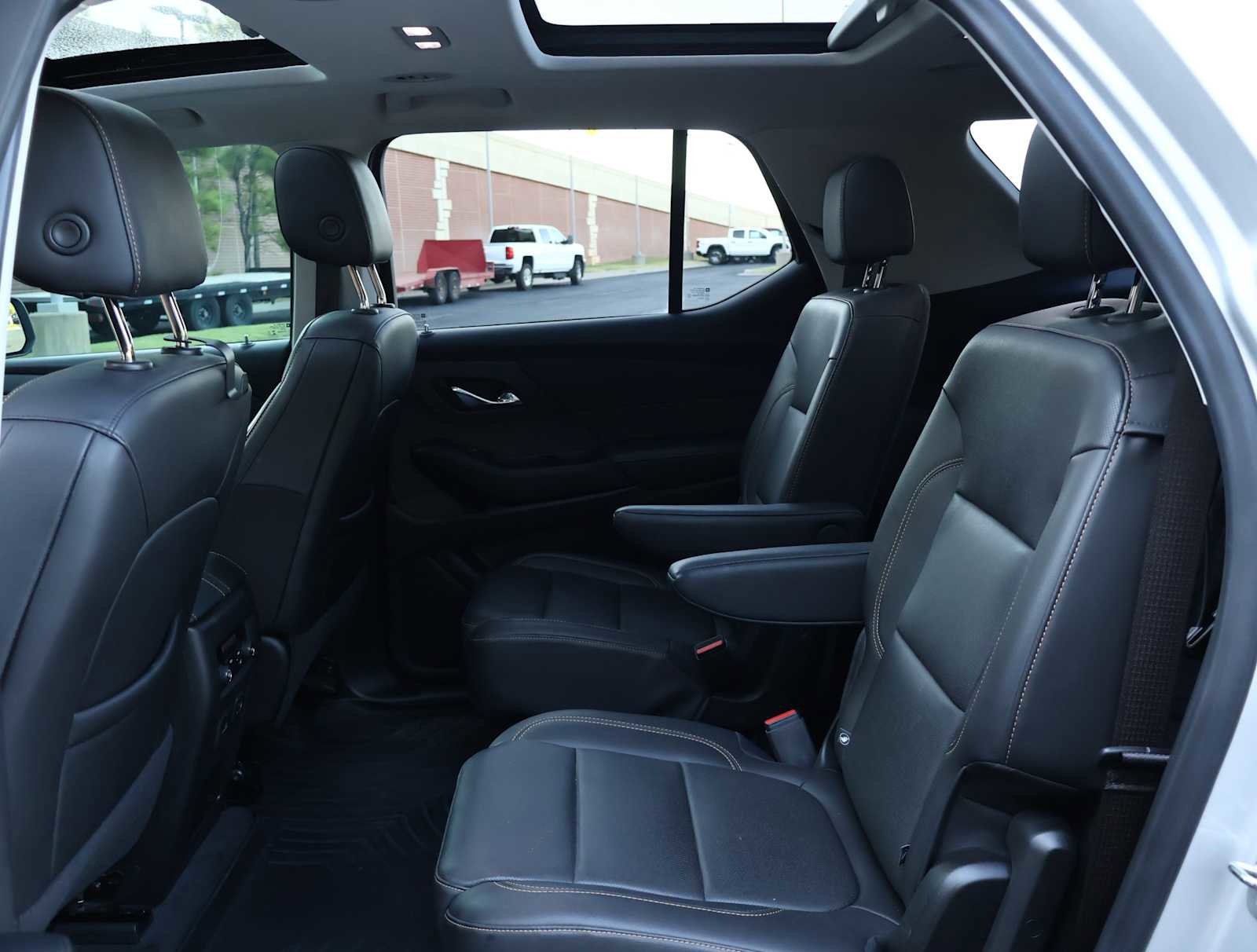 2021 Chevrolet Traverse Premier photo 20