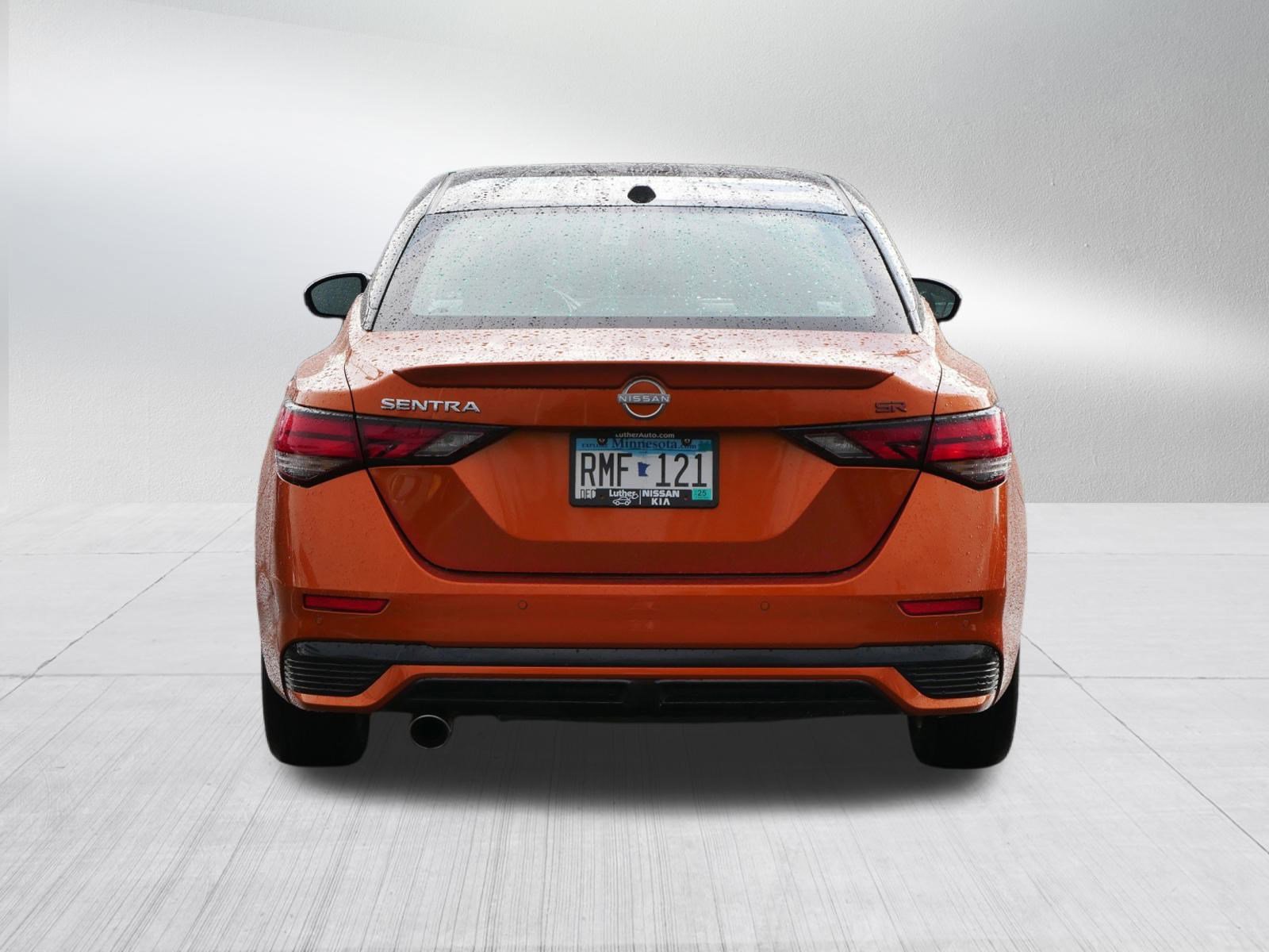 2024 Nissan Sentra SR photo 6
