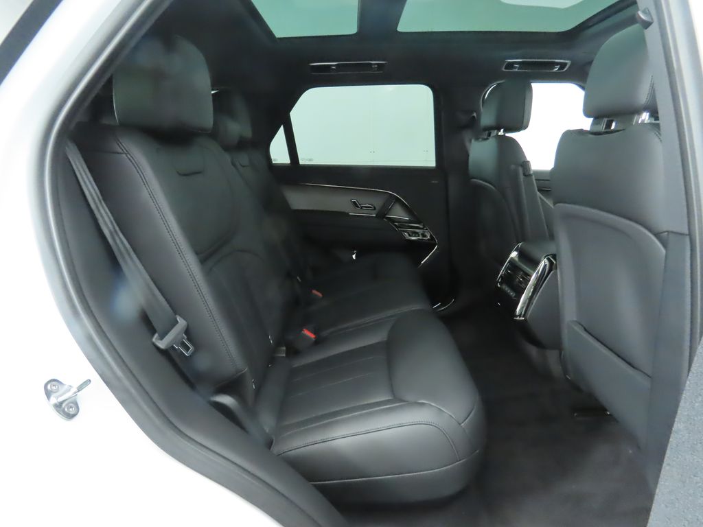 2025 Land Rover Range Rover Sport photo 20