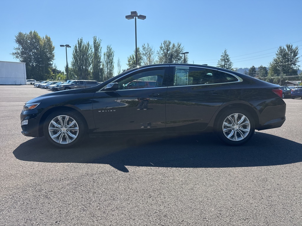 2023 Chevrolet Malibu 1LT photo 4