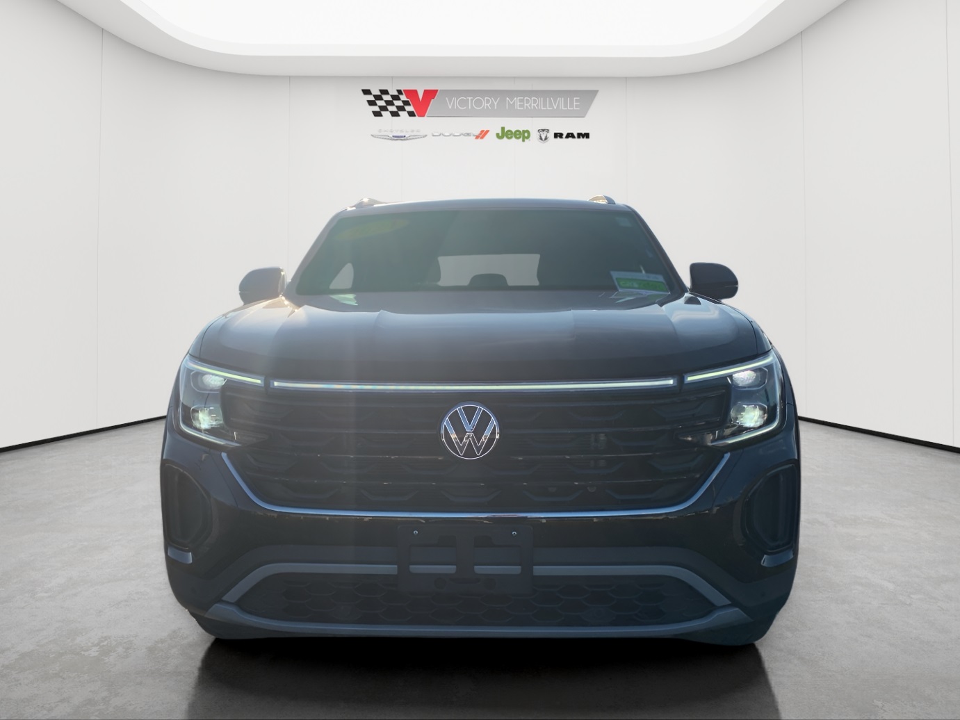 2024 Volkswagen Atlas Cross Sport SE Technology photo 8