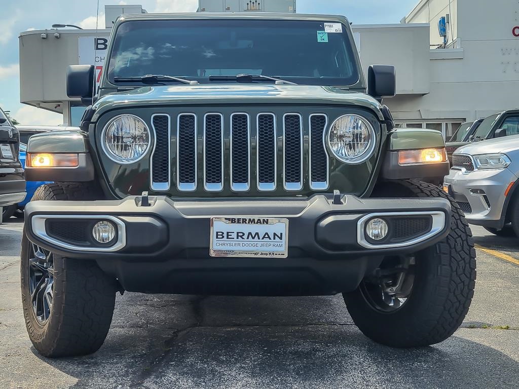 2021 Jeep Wrangler Unlimited Sahara photo 3