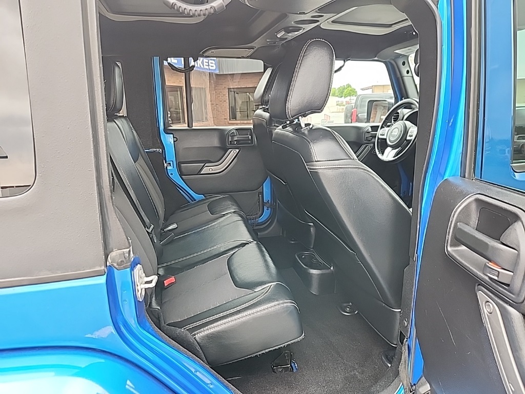 2016 Jeep Wrangler Unlimited Freedom photo 37
