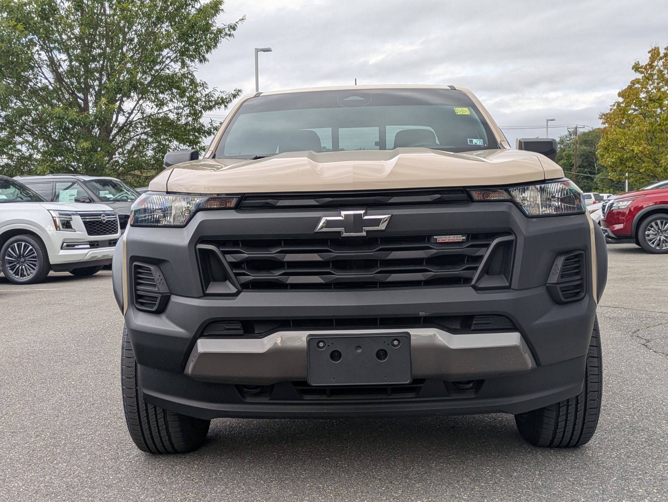 2023 Chevrolet Colorado Trail Boss photo 2