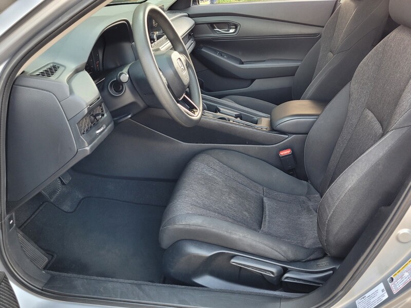 2023 Honda Accord LX photo 7