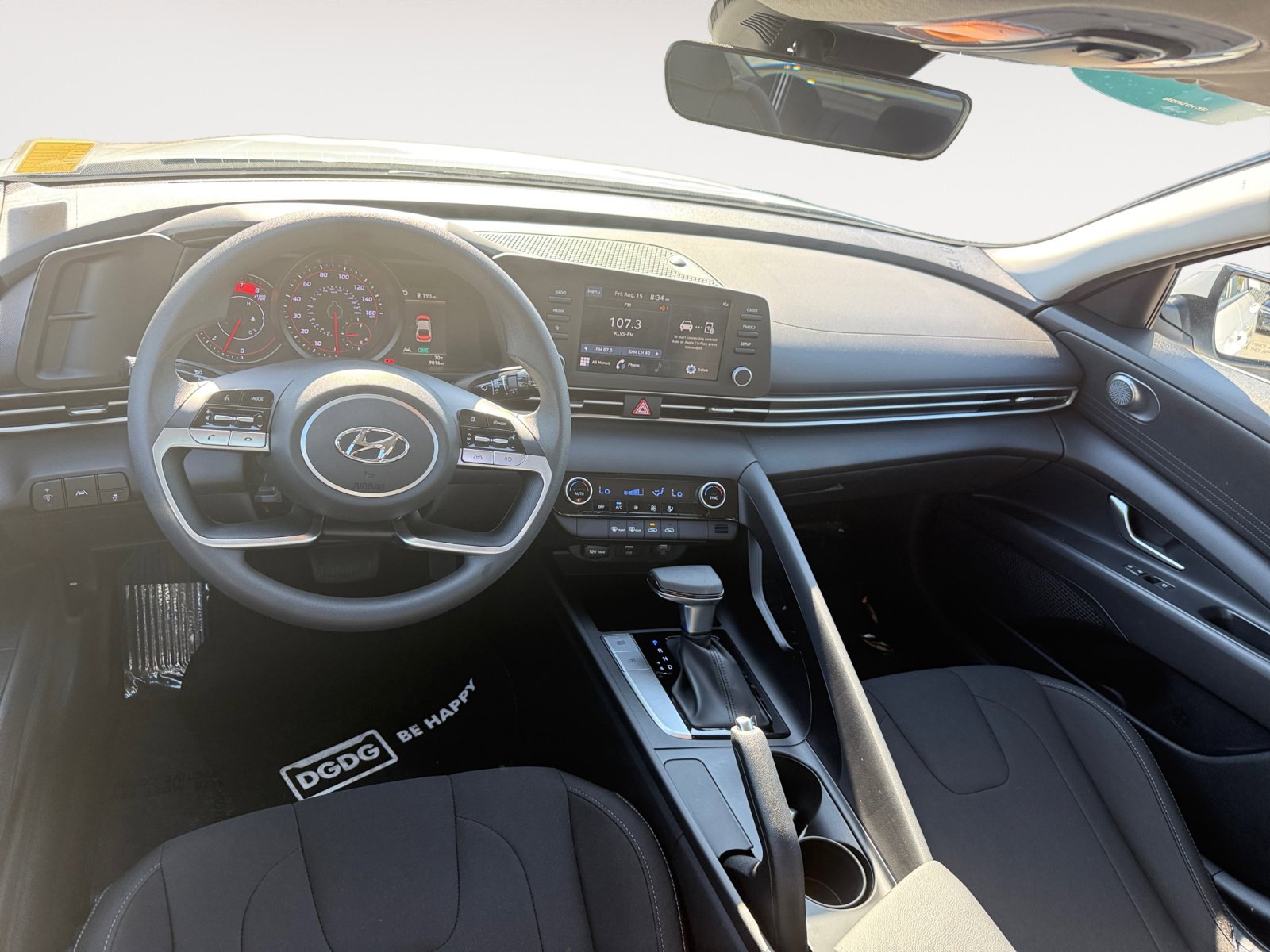 2023 Hyundai Elantra SEL photo 15