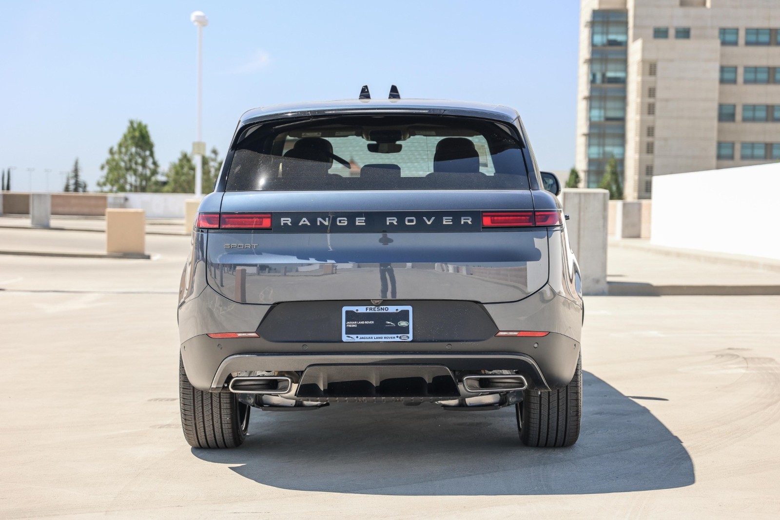 2025 Land Rover Range Rover Sport SE photo 5