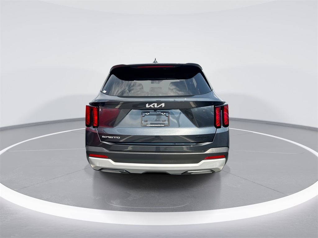 2025 Kia Sorento LX photo 6