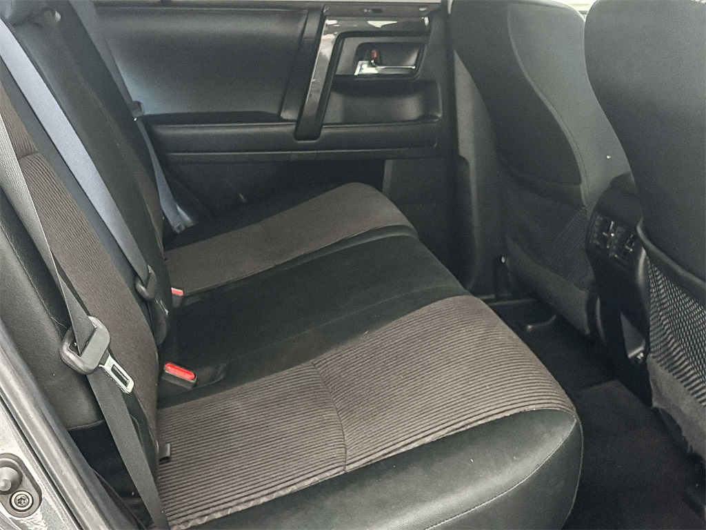 2020 Toyota 4Runner TRD Off-Road photo 13