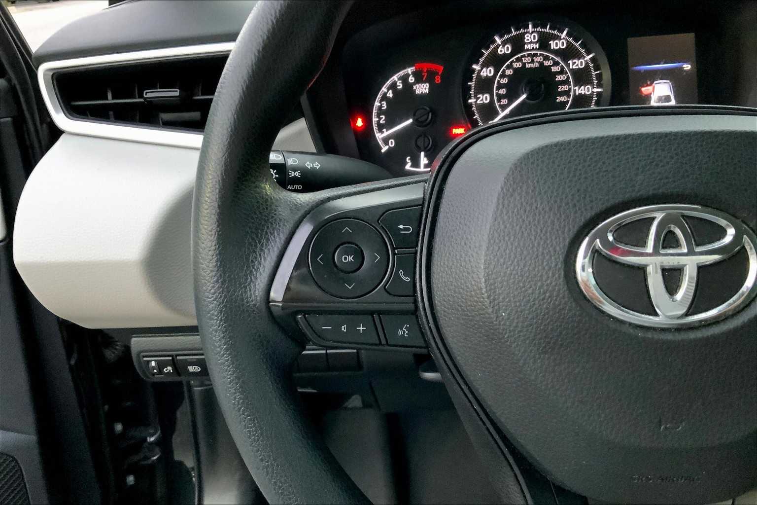 2022 Toyota Corolla L photo 22