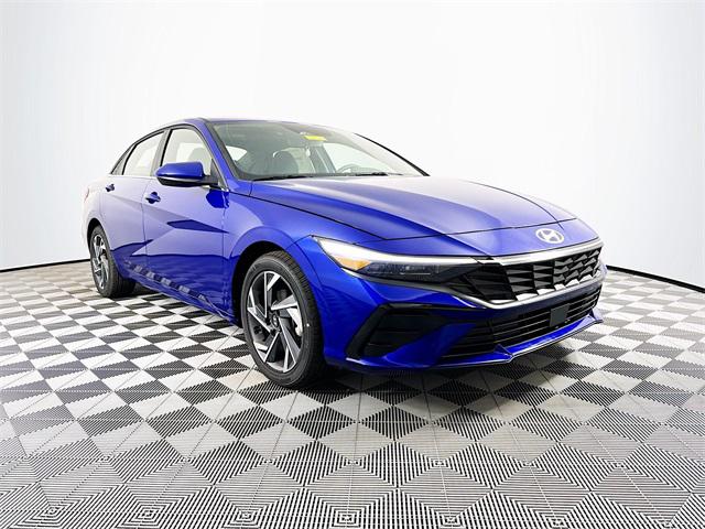 2025 Hyundai Elantra SEL Convenience photo 9