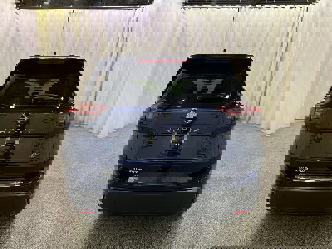 2026 Nissan Rogue SV photo 3