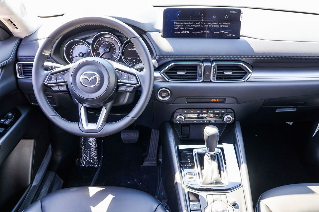 2025 Mazda CX-5 2.5 Select photo 24