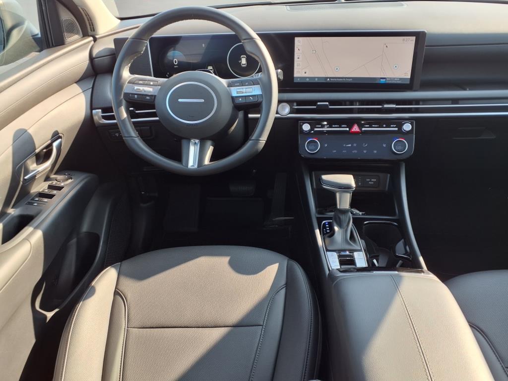 2025 Hyundai Tucson SEL Convenience photo 3