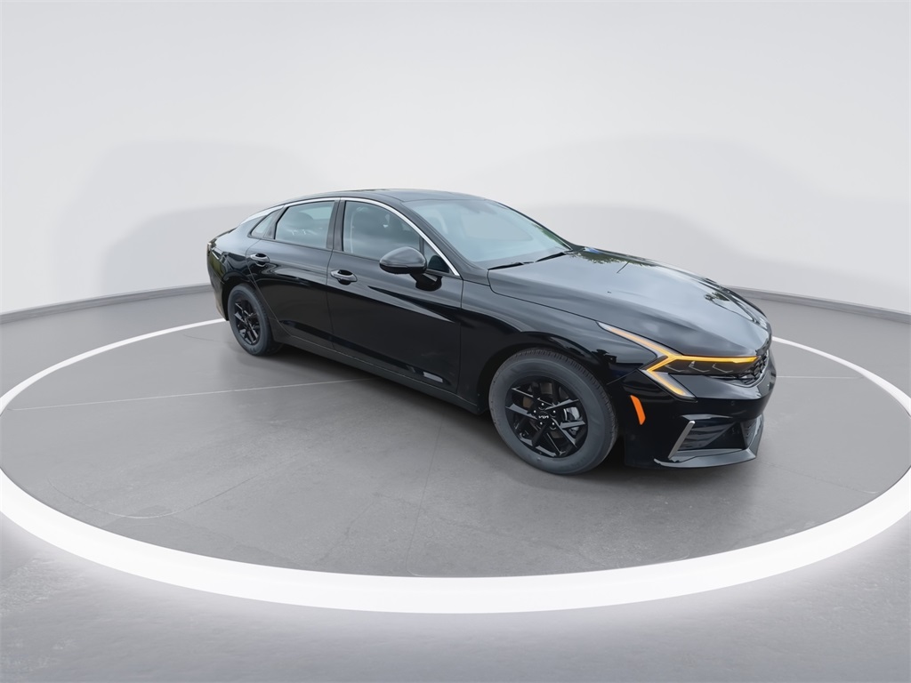 2026 Kia K5 LXS photo 2