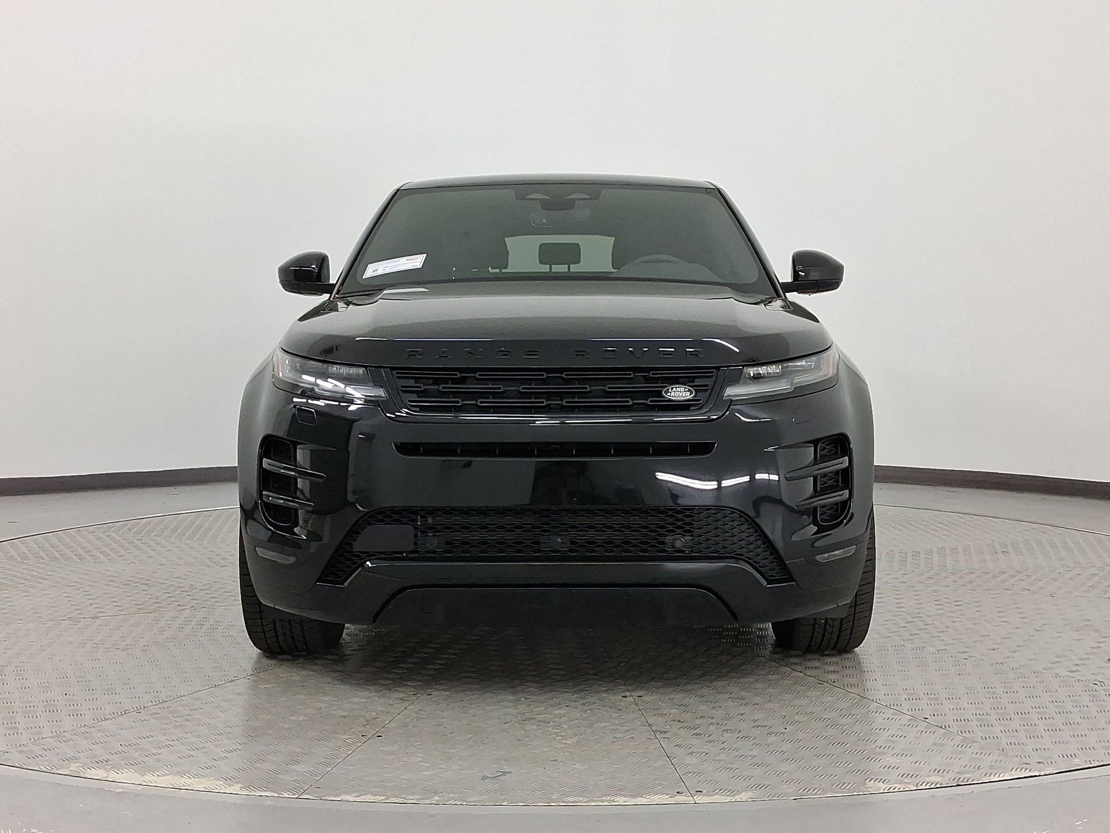 2025 Land Rover Range Rover Evoque Dynamic SE photo 2