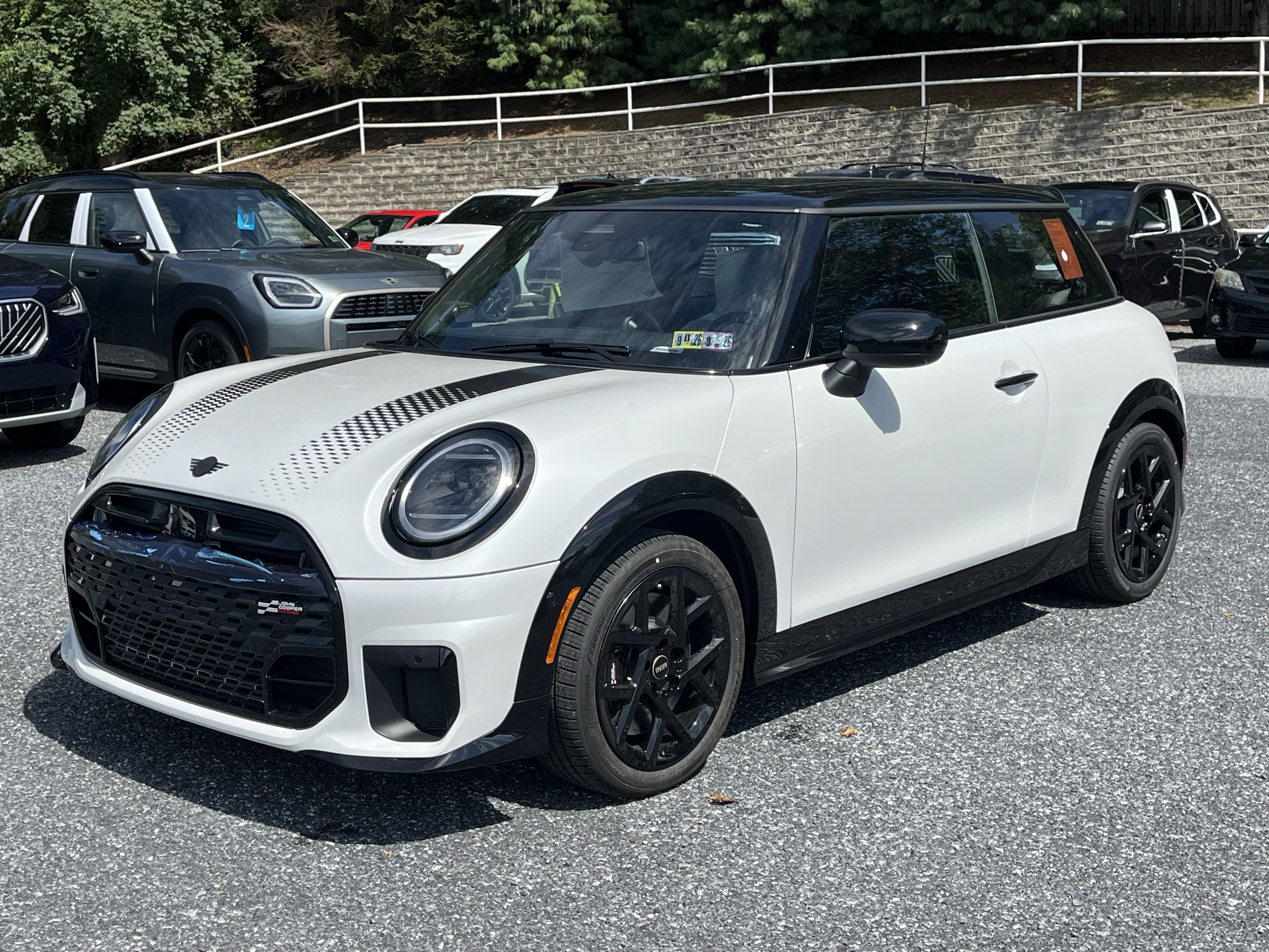 2026 MINI Hardtop 2 Door S's photo